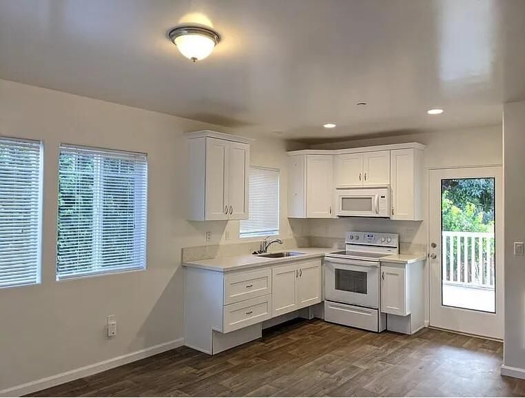 Interior, Kitchen, Recessed Lighting, Wood Texture Flooring