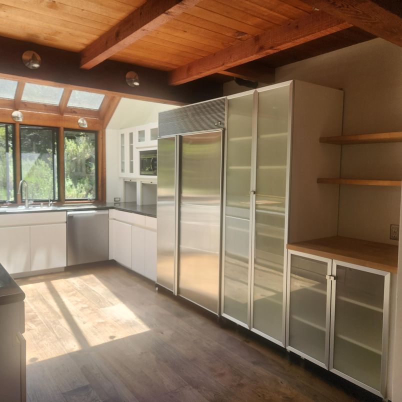 Interior, Kitchen, Stainless Steel Appliances, Wooden Beams, Wooden Ceilings, Wood Texture Flooring