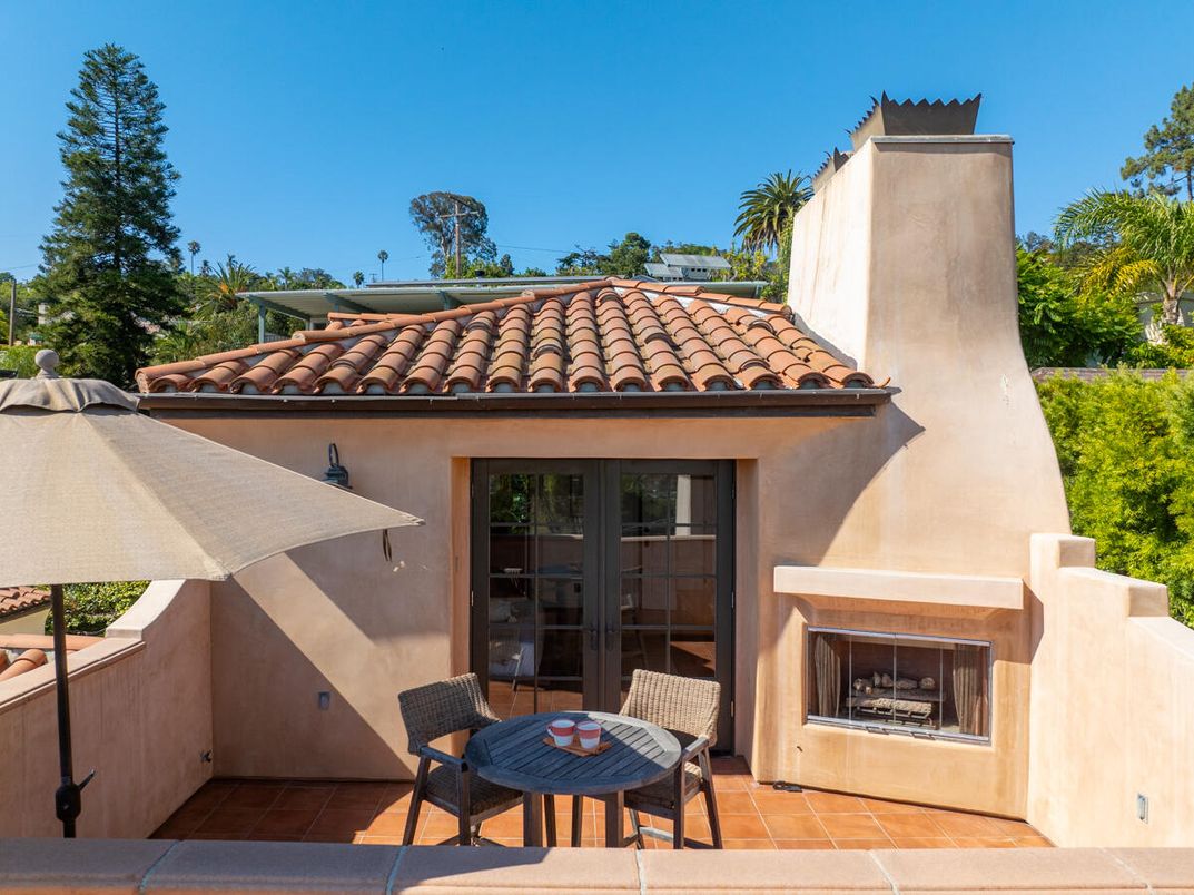 Exterior, Fireplace