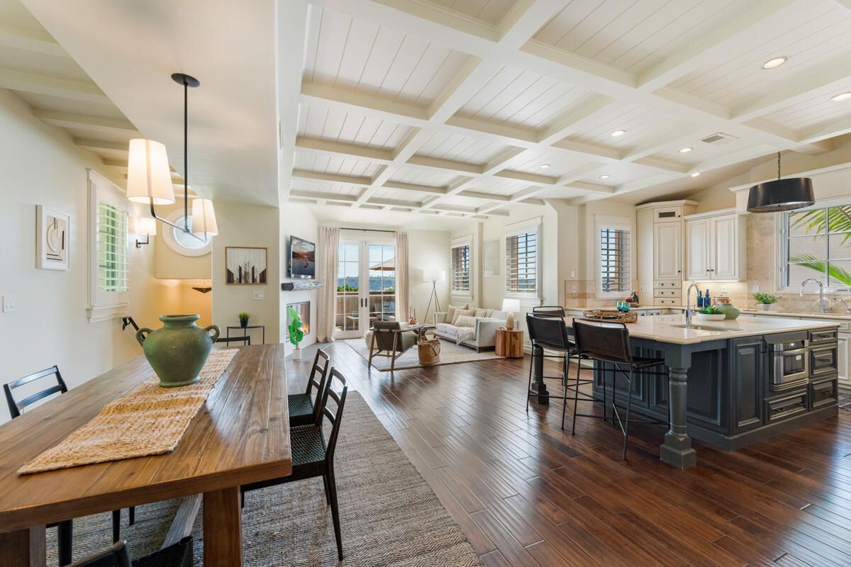 Dining room, Interior, Kitchen, Living room, Pendant Lights, Recessed Lighting, Wood Texture Flooring