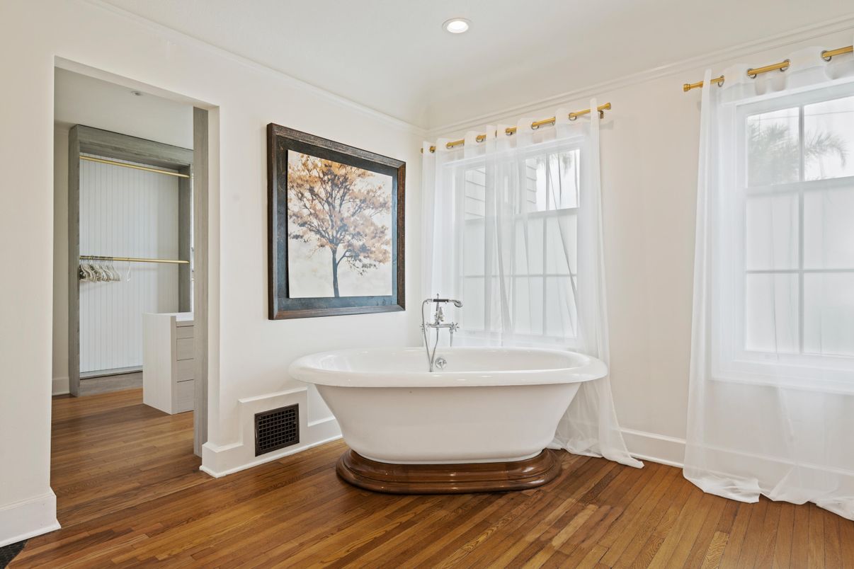 Bathroom, Free Standing Baths, Interior, Recessed Lighting, Wood Texture Flooring