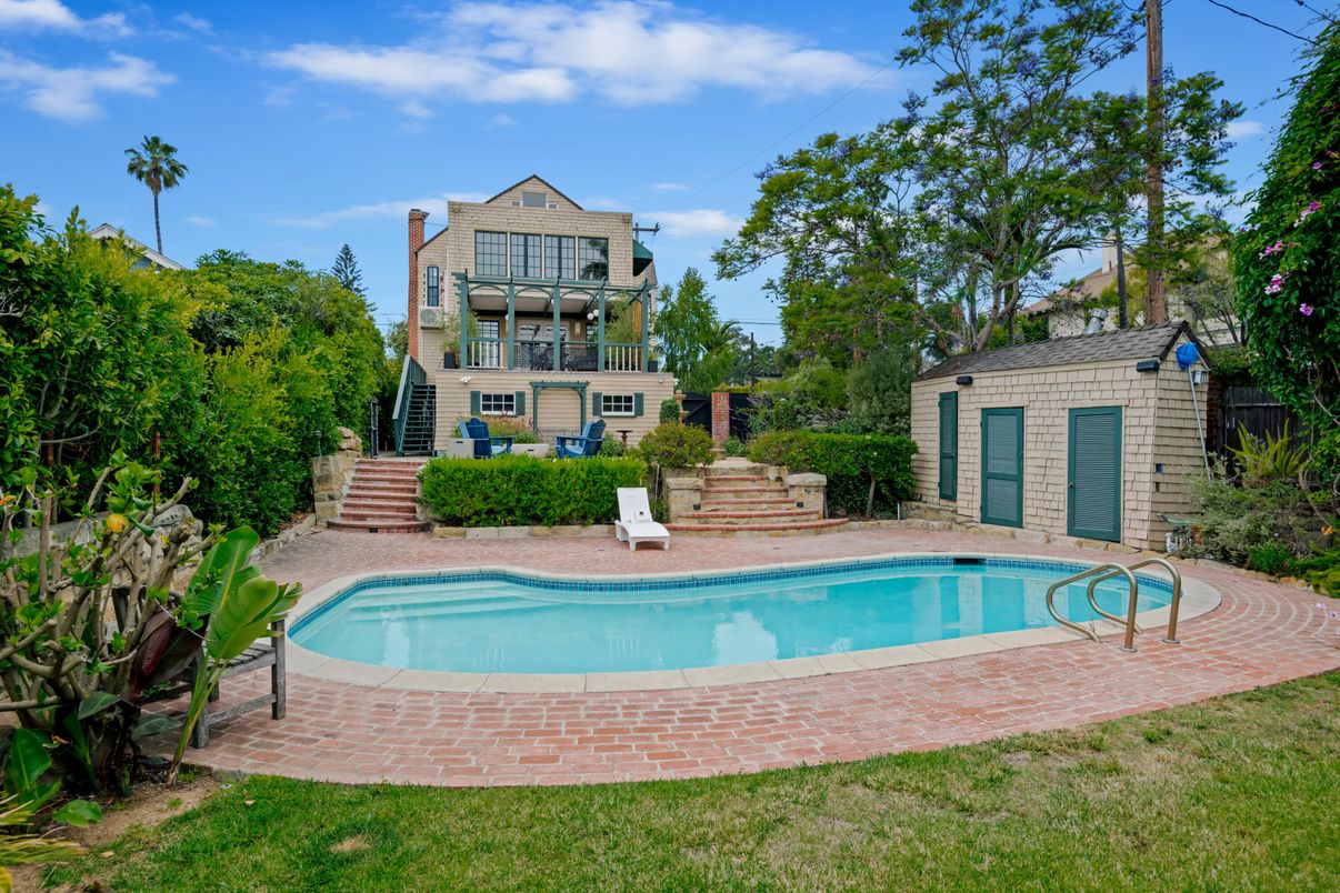 Exterior, Pool