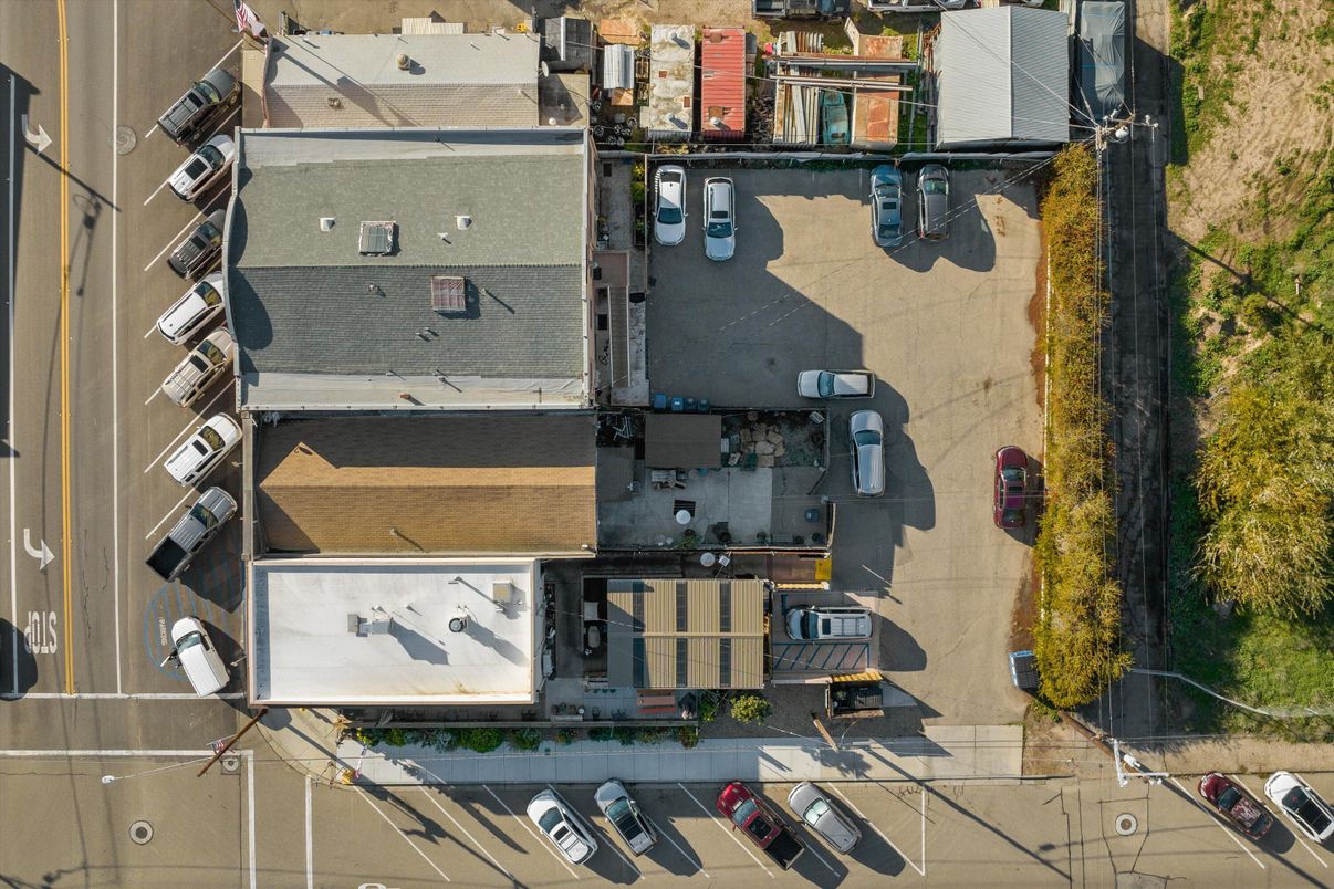 Exterior, Drone
