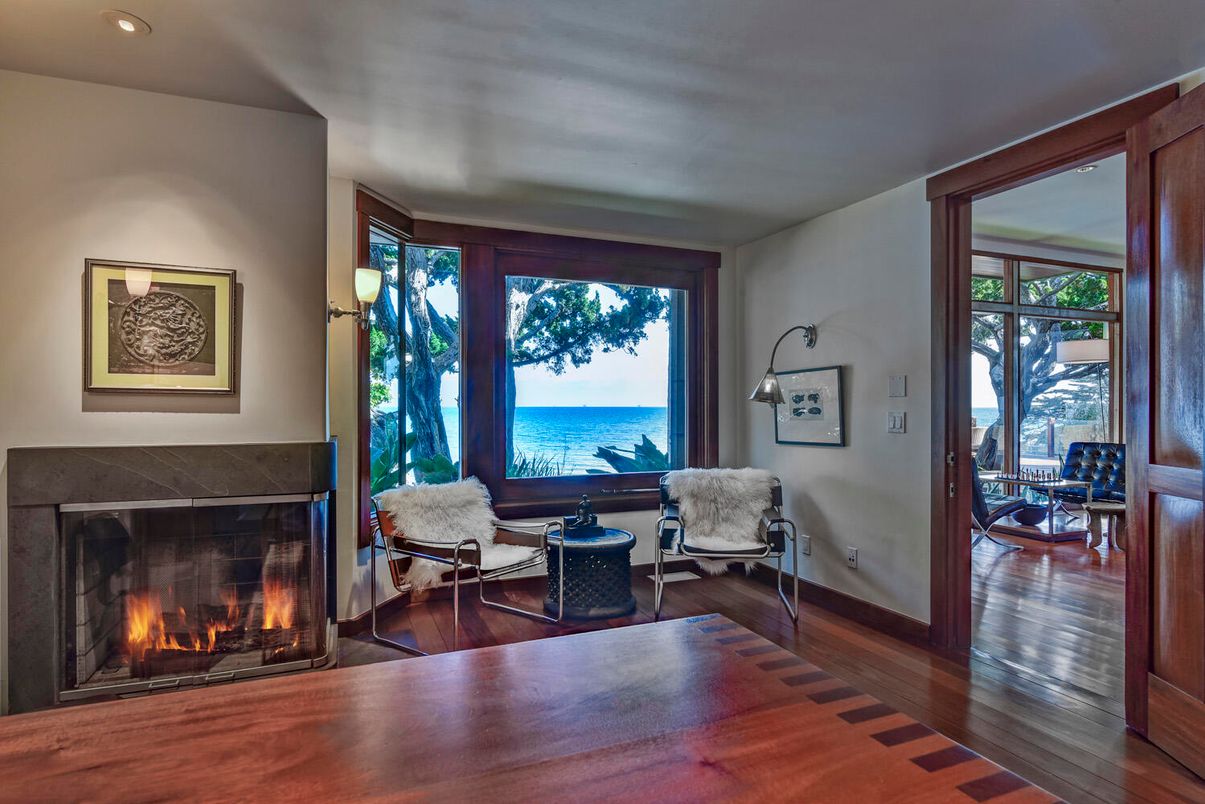 Fireplace, Interior, Recessed Lighting, Water, Wood Texture Flooring