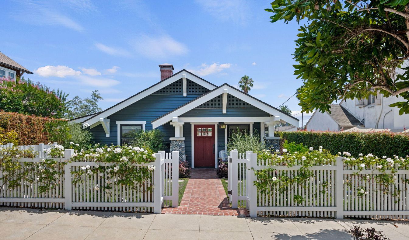 Exterior, Facade, American Craftsman
