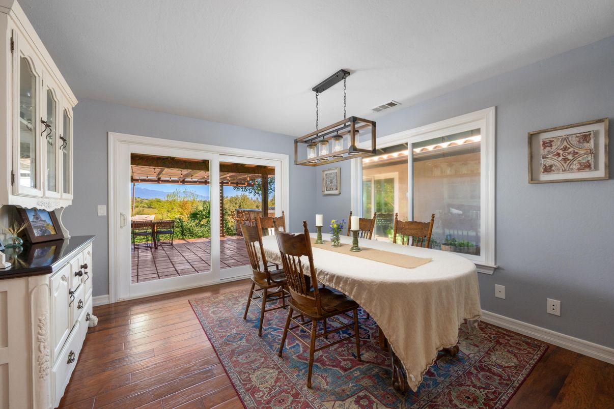 Dining room, Interior, Pendant Lights, Water, Wood Texture Flooring