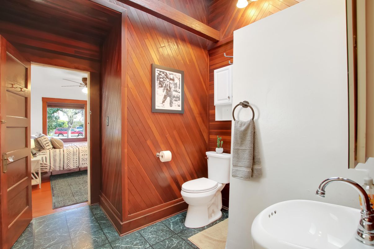 Bathroom, Interior, Wooden Ceilings, Wooden Walls