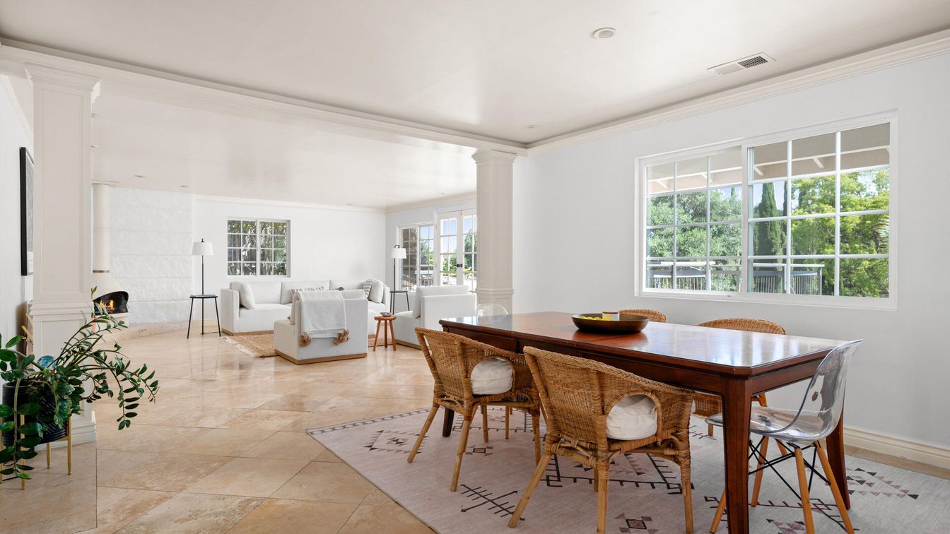 Dining room, Interior, Living room, Recessed Lighting