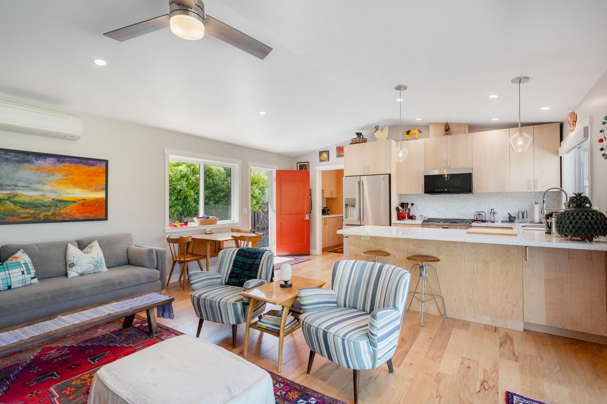 Interior, Kitchen, Living room, Pendant Lights, Recessed Lighting, Stainless Steel Appliances, Wood Texture Flooring