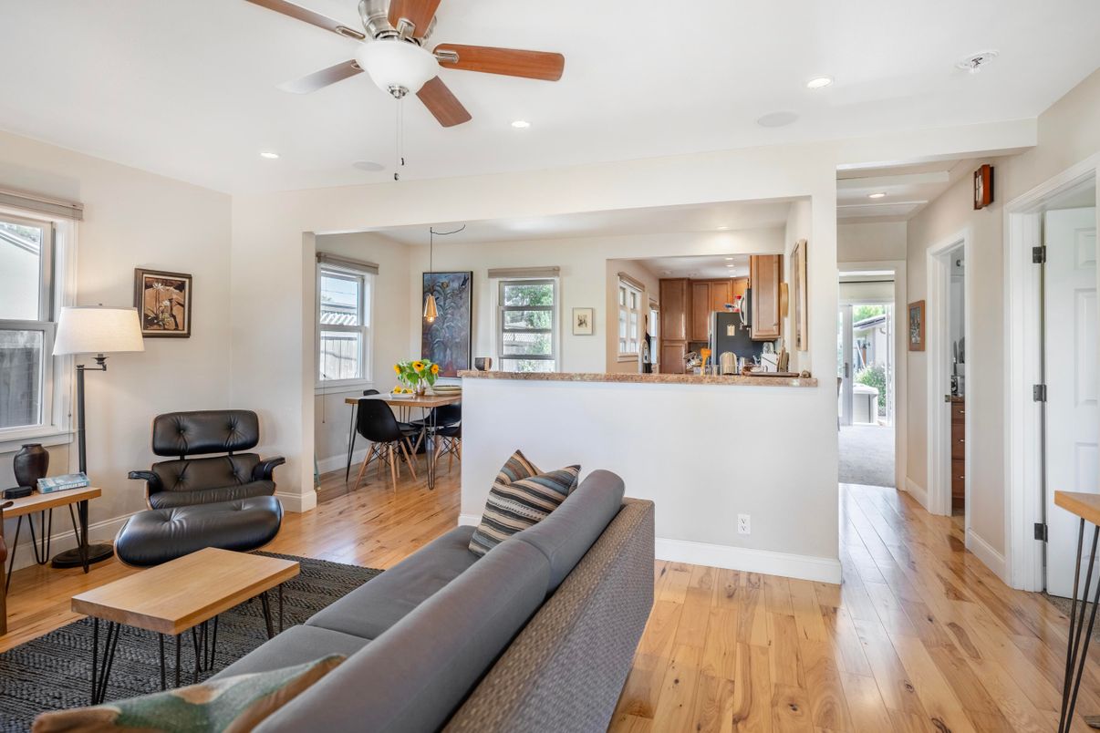 Dining room, Interior, Kitchen, Living room, Pendant Lights, Recessed Lighting, Wood Texture Flooring