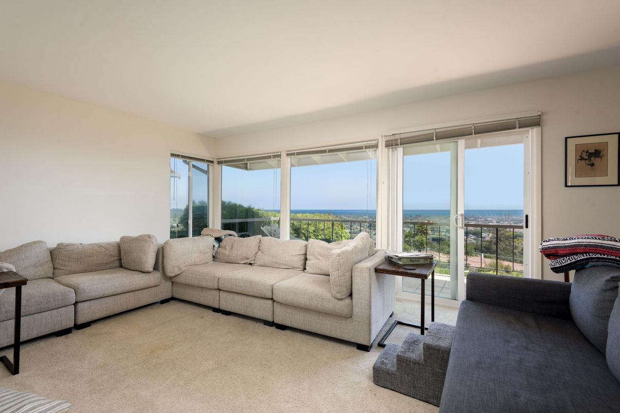 Interior, Living room, Water