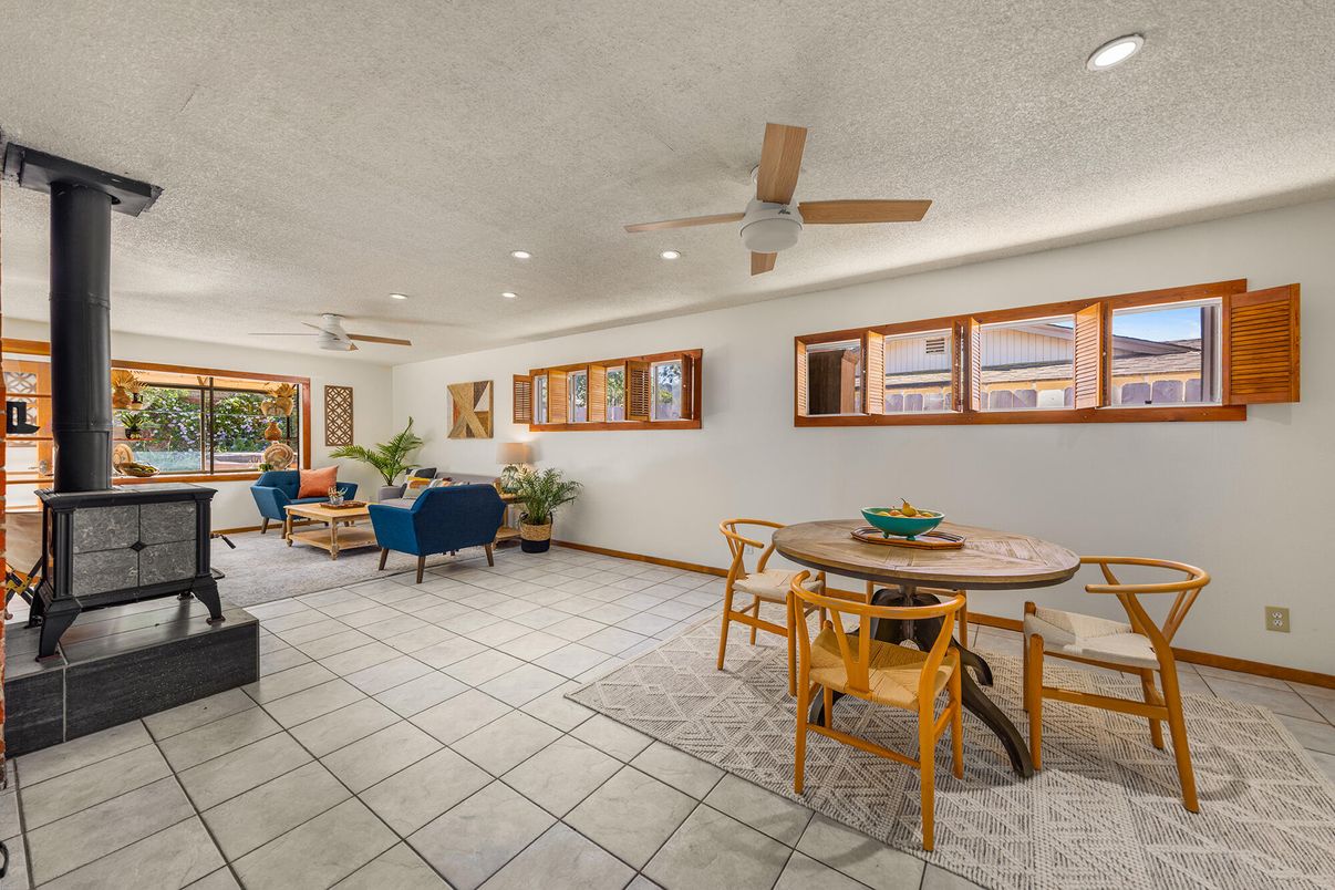 Dining room, Interior, Living room, Recessed Lighting