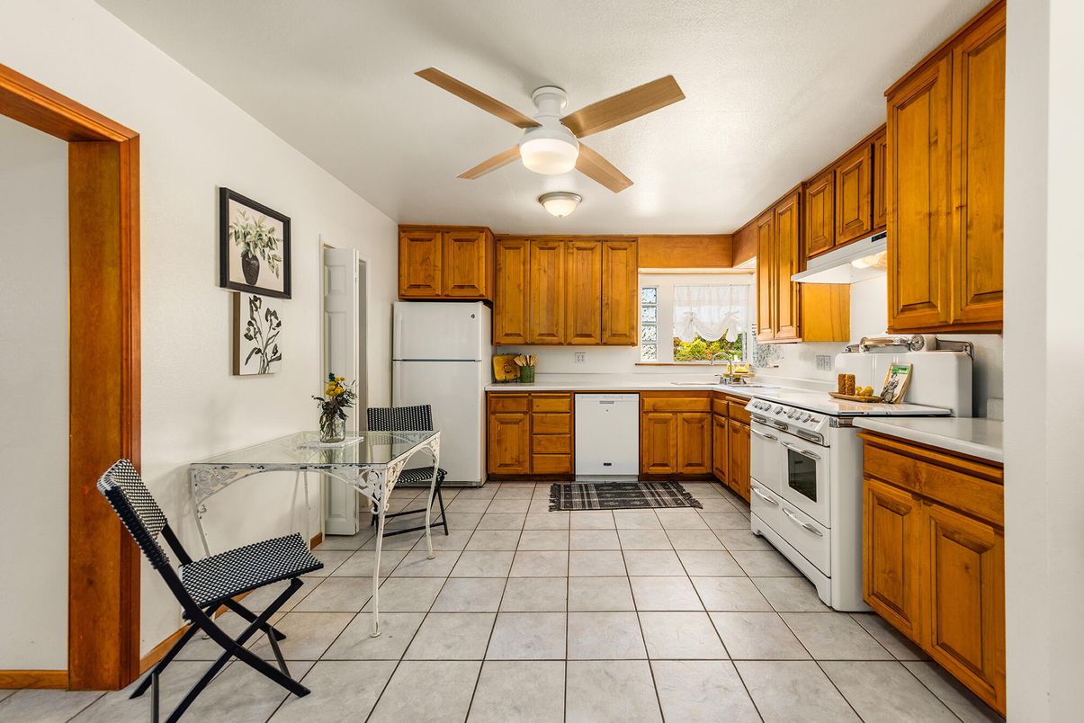 Dining room, Interior, Kitchen