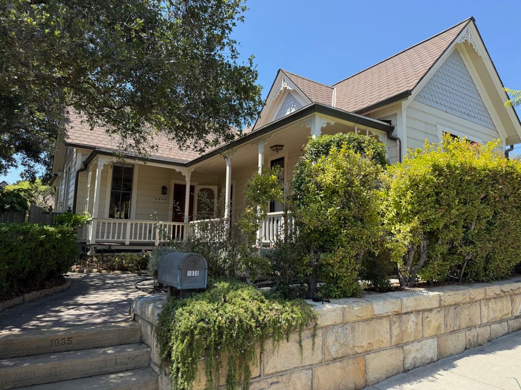 Exterior, Facade, Queen Anne Victorian