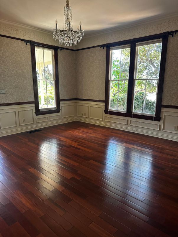 Chandelier, Empty room, Interior, Wood Texture Flooring