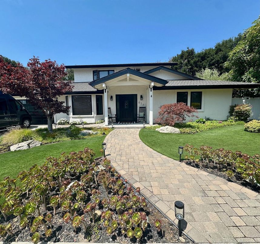 Exterior, Facade, Ranch