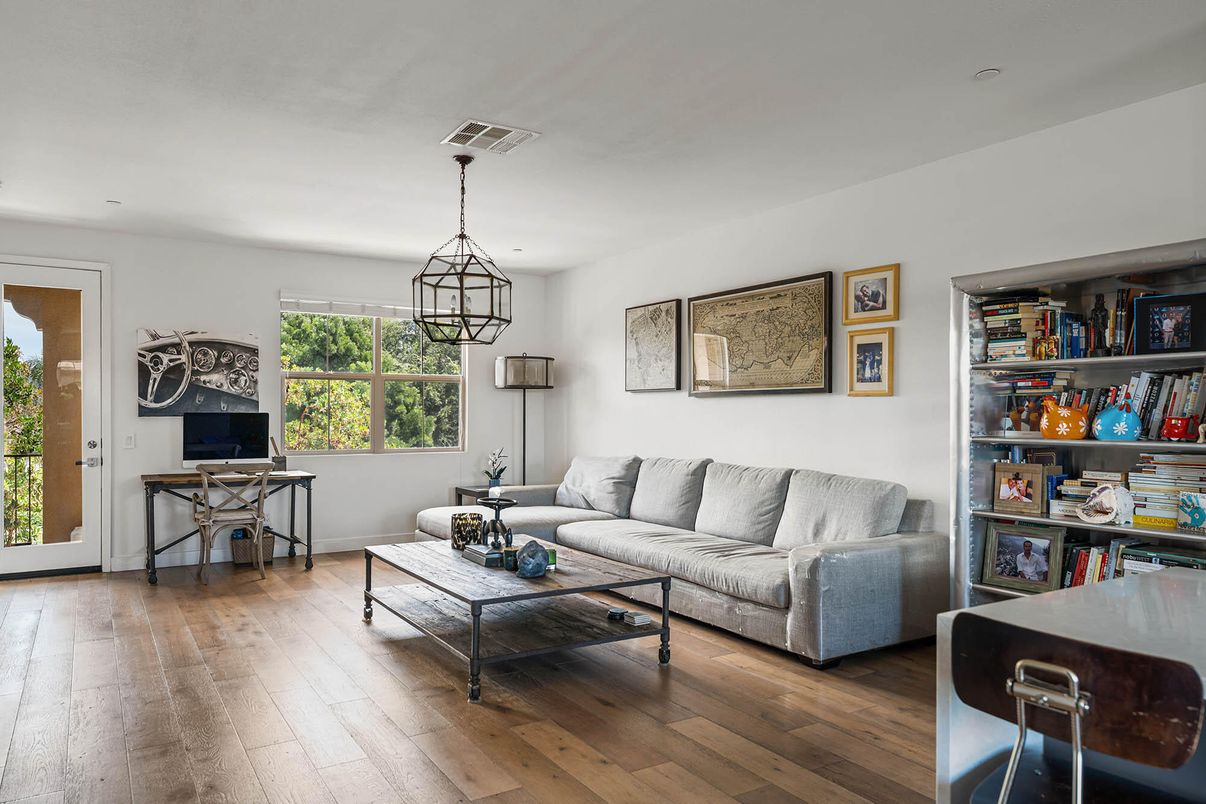 Interior, Living room, Pendant Lights, Wood Texture Flooring