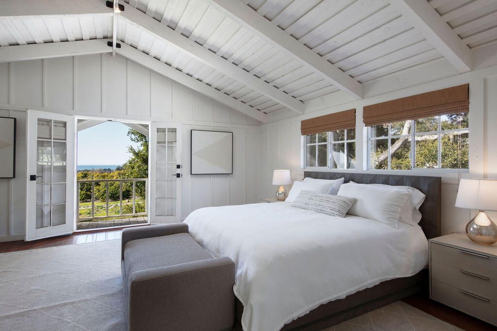 Bedroom, Interior, Water, Wood Texture Flooring