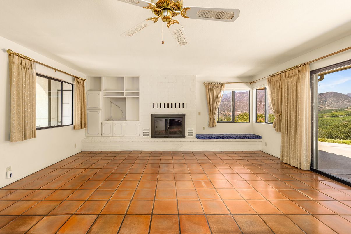 Empty room, Fireplace, Interior