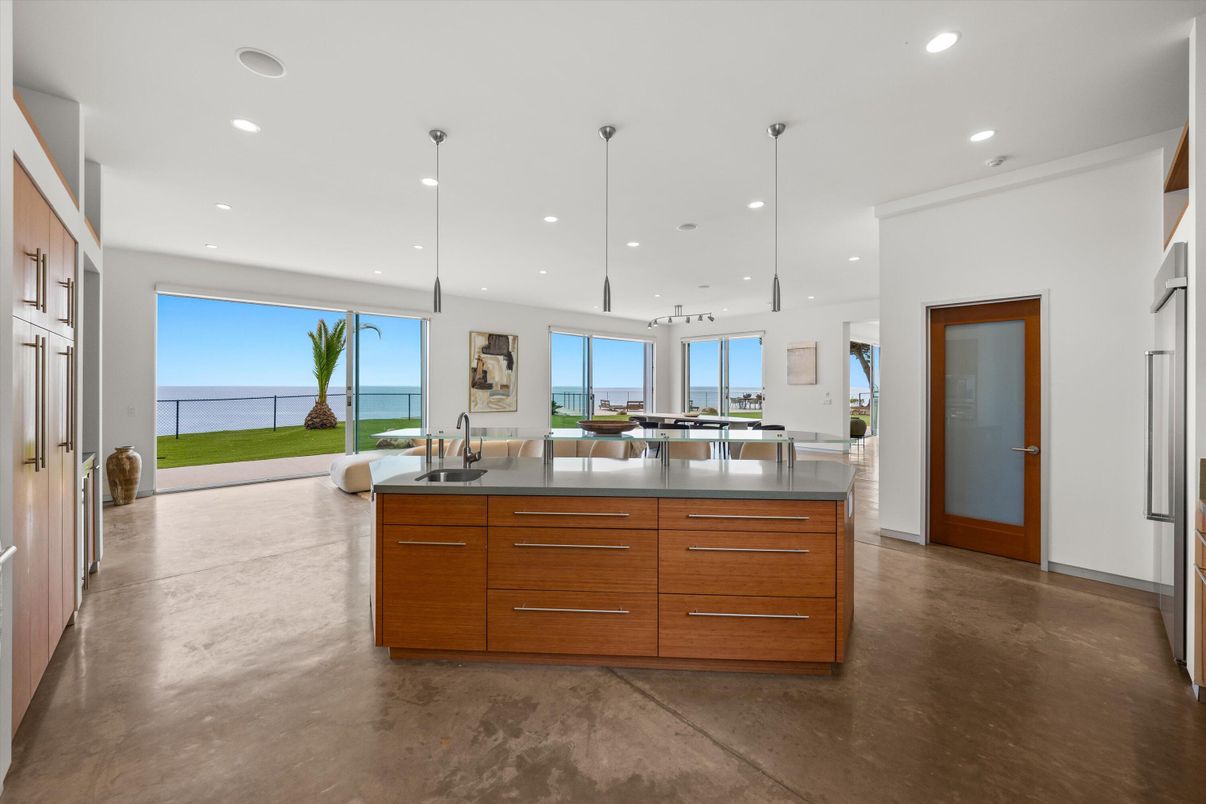 Interior, Kitchen, Pendant Lights, Recessed Lighting, Water