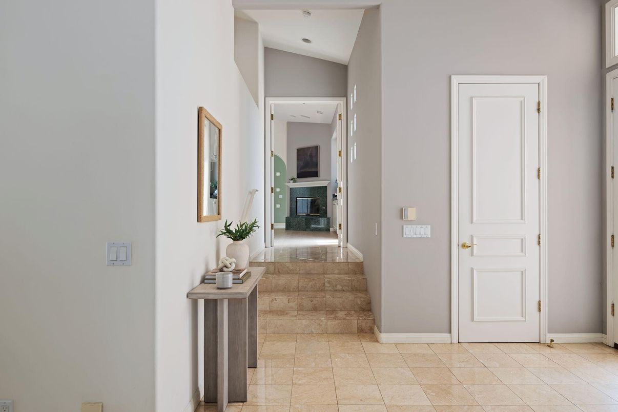 Fireplace, Interior, Recessed Lighting