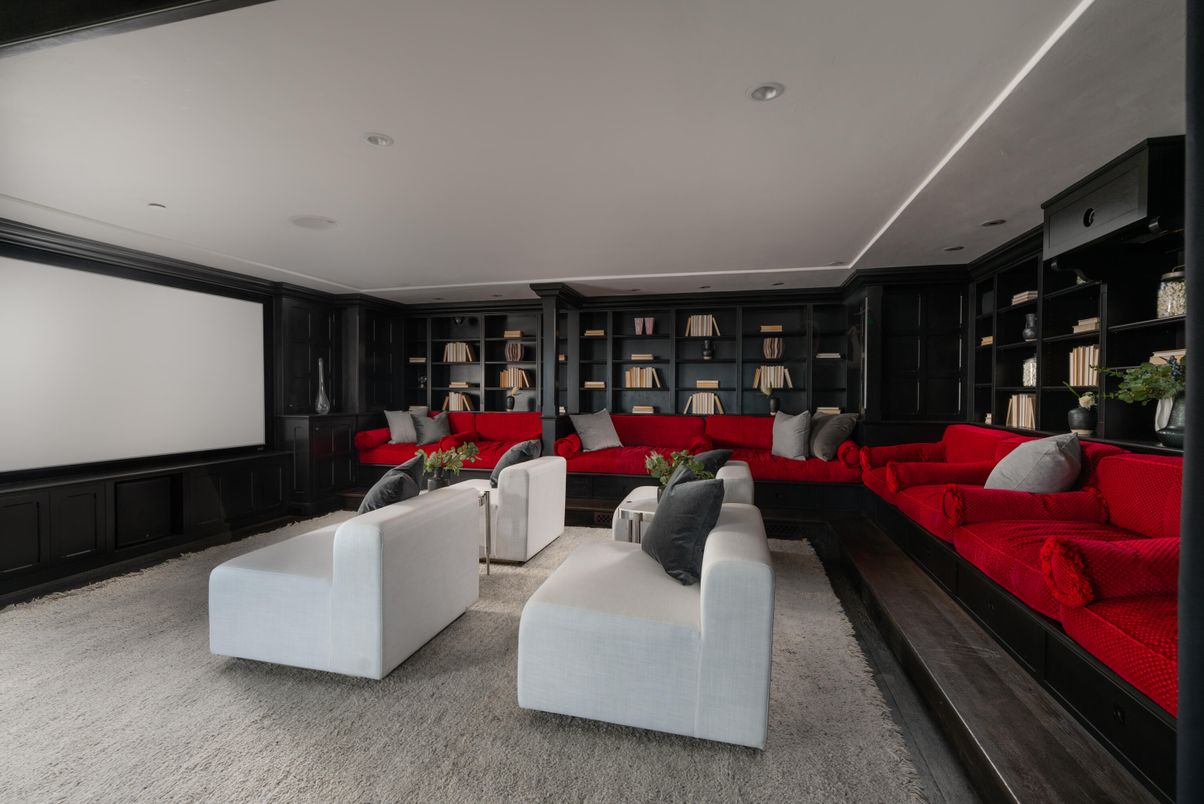 Interior, Living room, Projection Screen, Recessed Lighting, Theatre Room