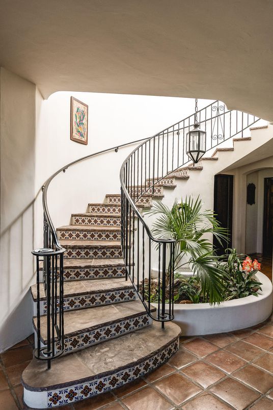 Exterior, Pendant Lights