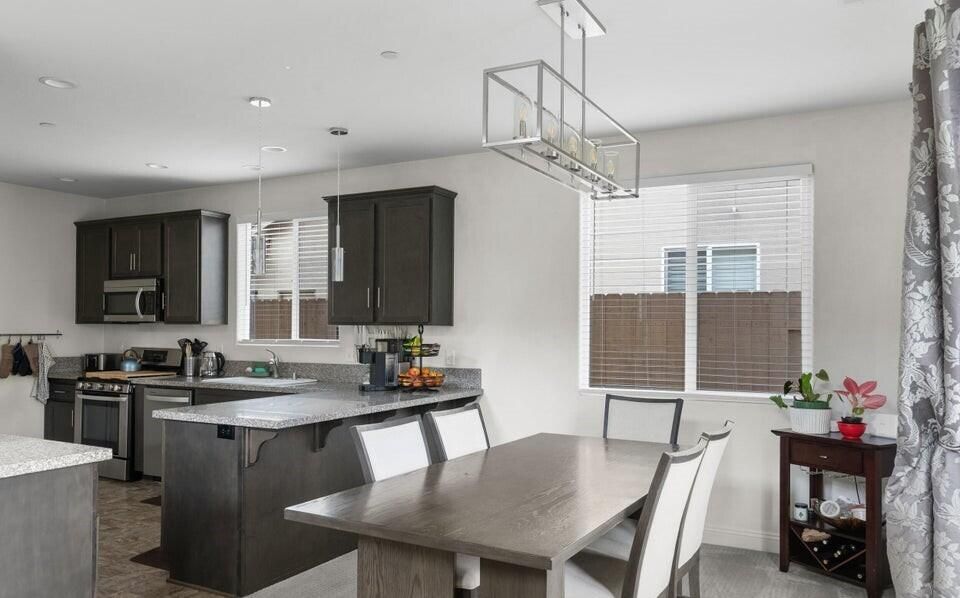 Dining room, Interior, Kitchen, Pendant Lights, Recessed Lighting