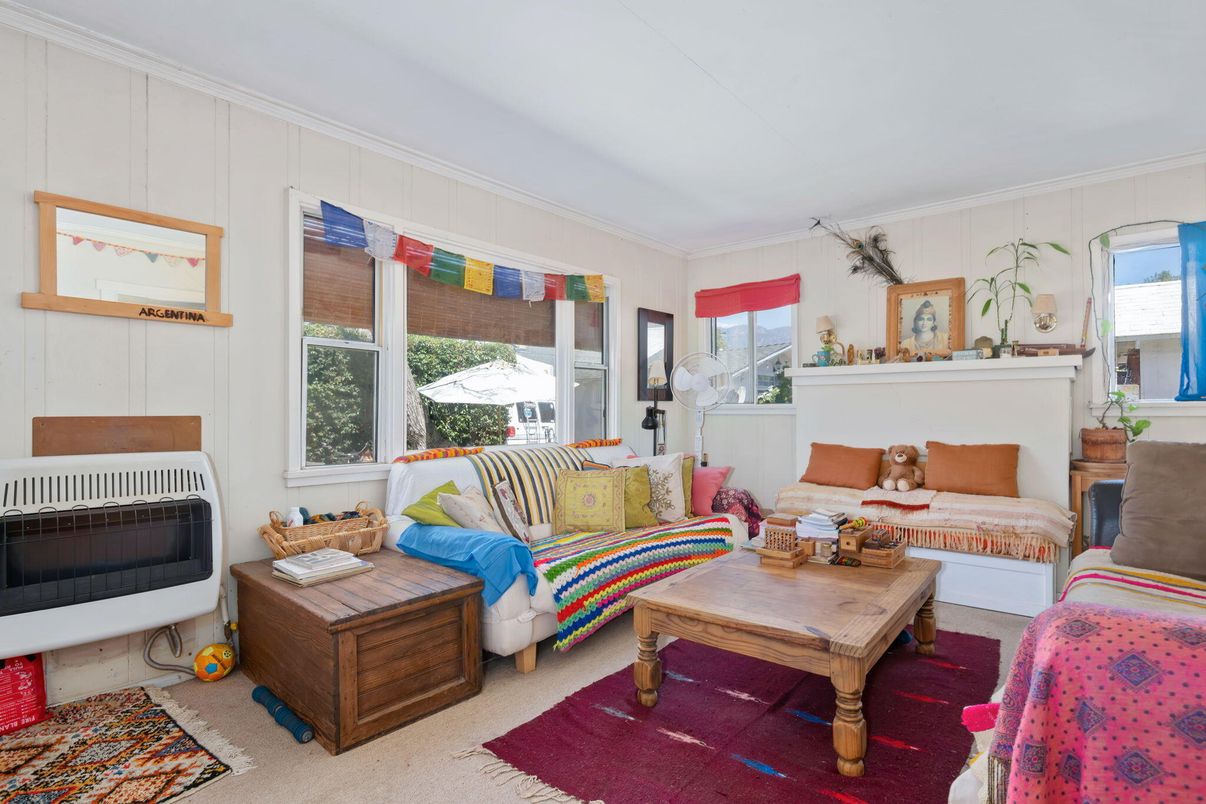 Fireplace, Interior, Living room