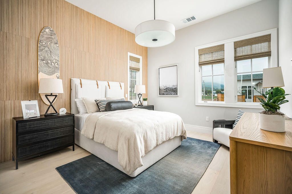 Bedroom, Interior, Pendant Lights, Wood Texture Flooring