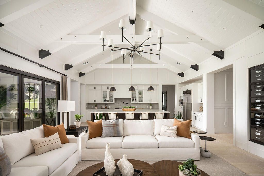 Dining room, Interior, Kitchen, Living room, Pendant Lights, Recessed Lighting, Stainless Steel Appliances