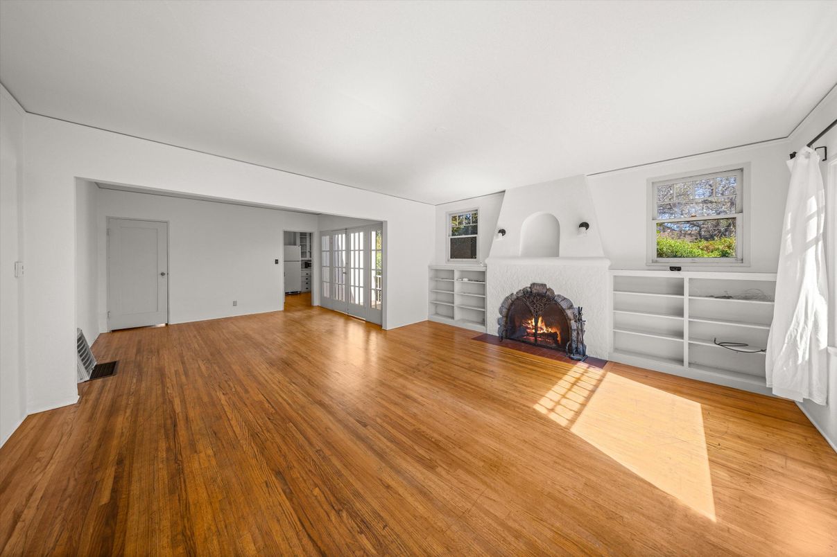 Empty room, Fireplace, Interior, Wood Texture Flooring