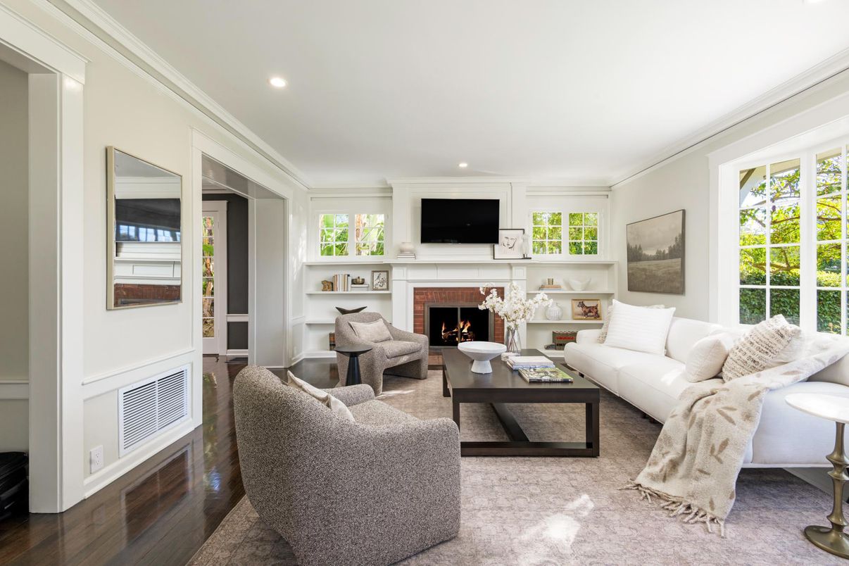 Fireplace, Interior, Living room, Recessed Lighting, Wood Texture Flooring