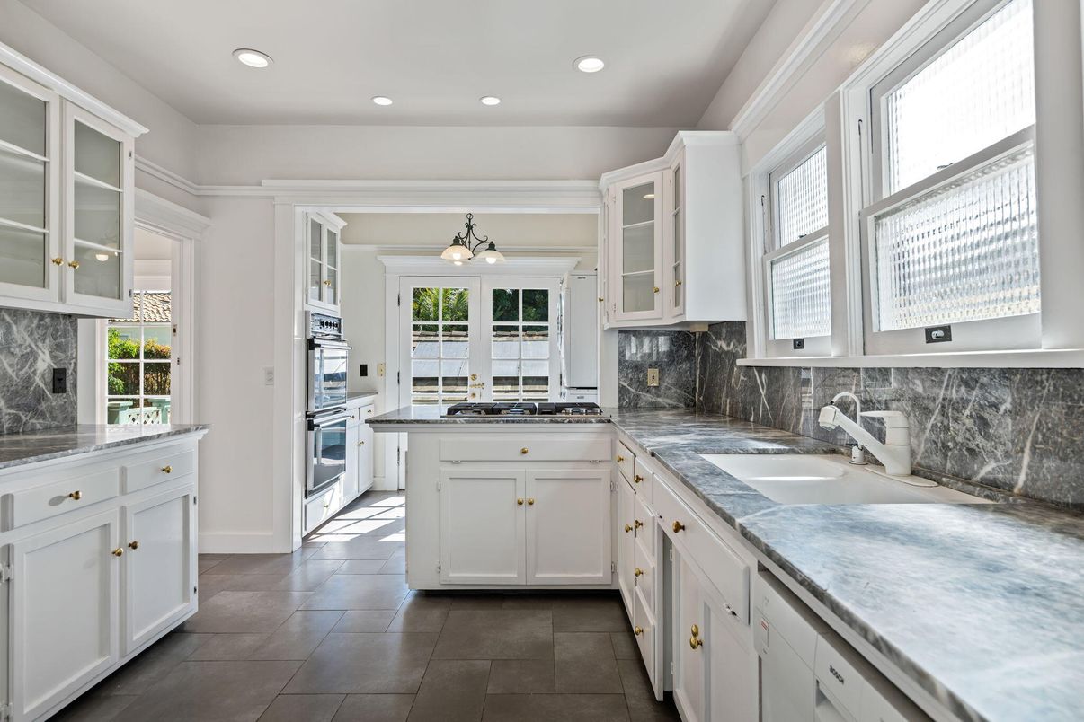 Interior, Kitchen, Pendant Lights, Recessed Lighting