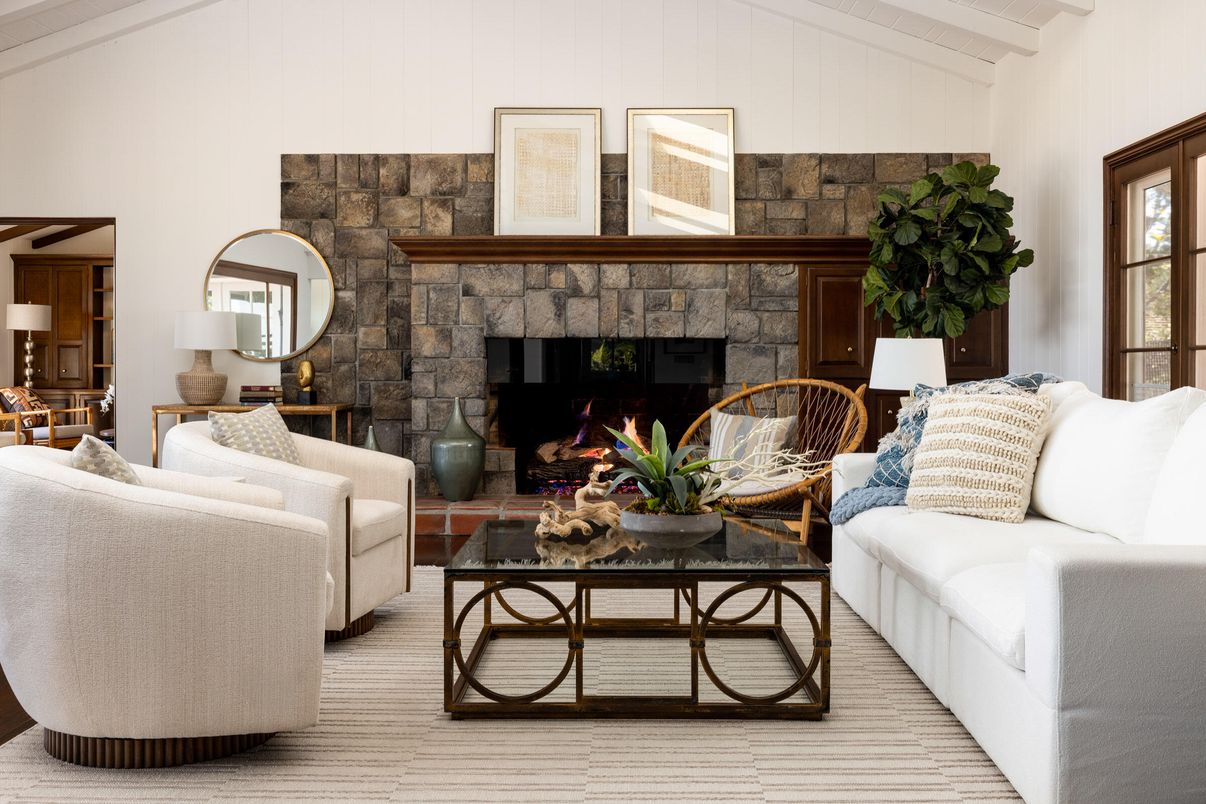Fireplace, Interior, Living room, Pendant Lights, Stone Walls