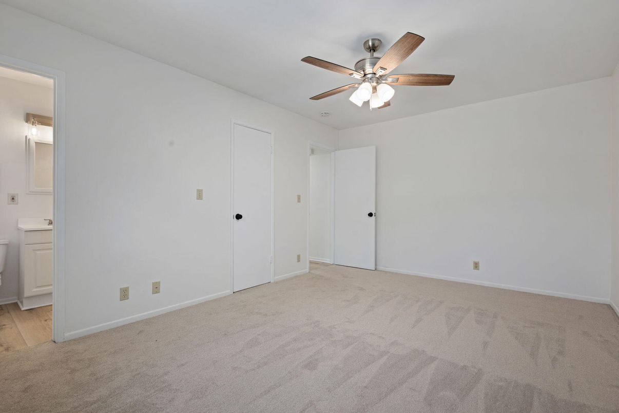 Bathroom, Empty room, Interior