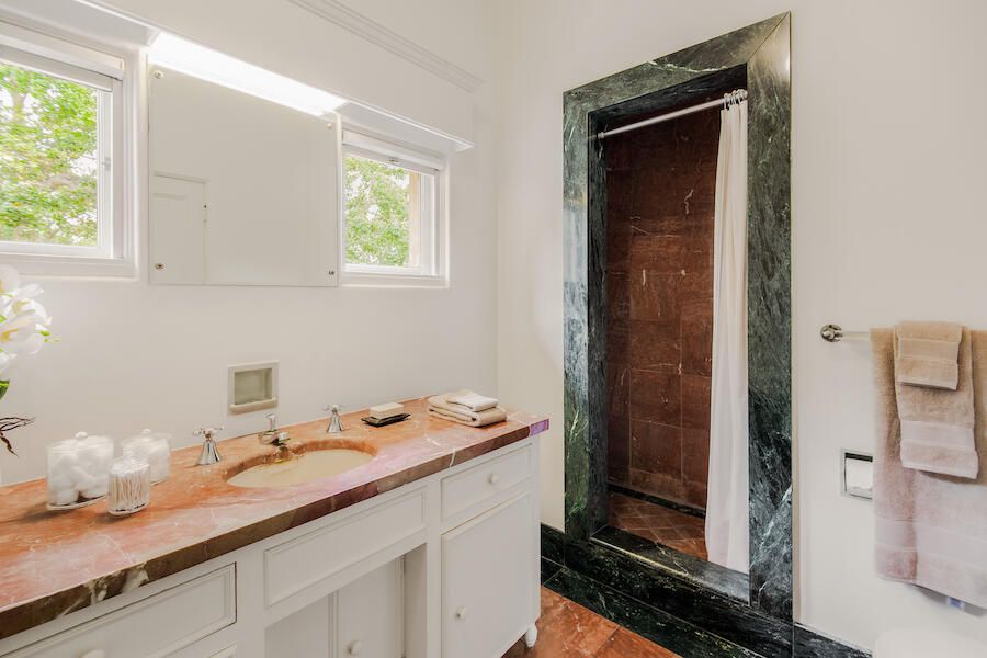 Bathroom, Interior, Tile Countertops