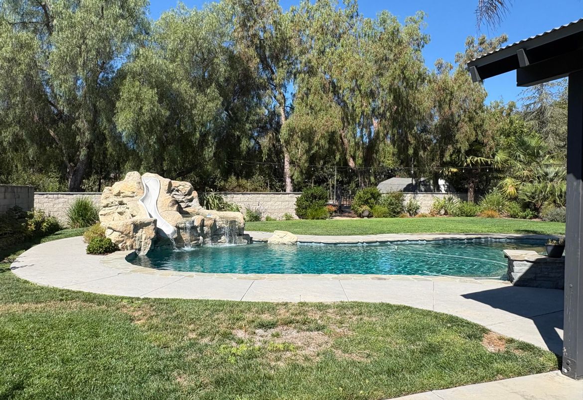 Exterior, Pool
