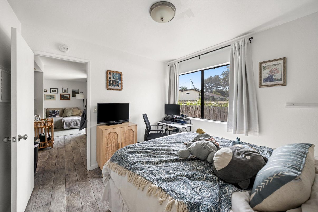 Bedroom, Home Office, Interior, Wood Texture Flooring