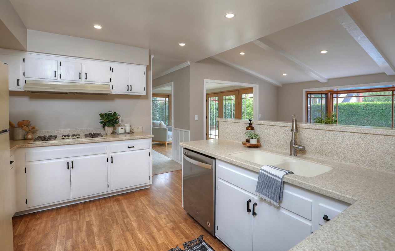 Interior, Kitchen, Recessed Lighting, Wood Texture Flooring
