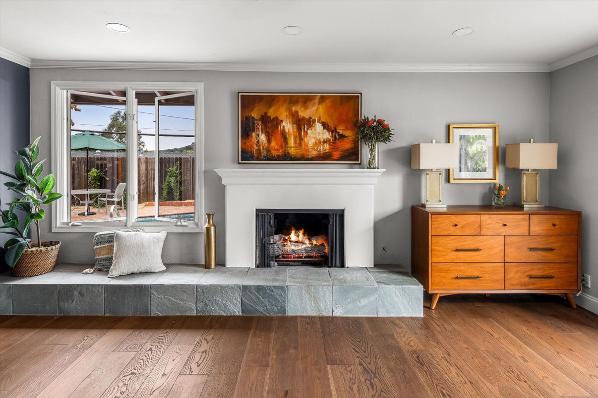 Fireplace, Interior, Recessed Lighting, Wood Texture Flooring