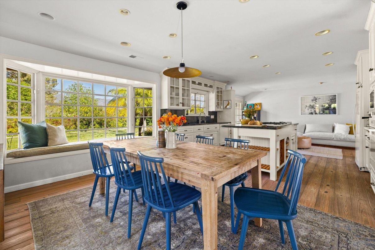 Dining room, Interior, Kitchen, Living room, Pendant Lights, Recessed Lighting, Wood Texture Flooring