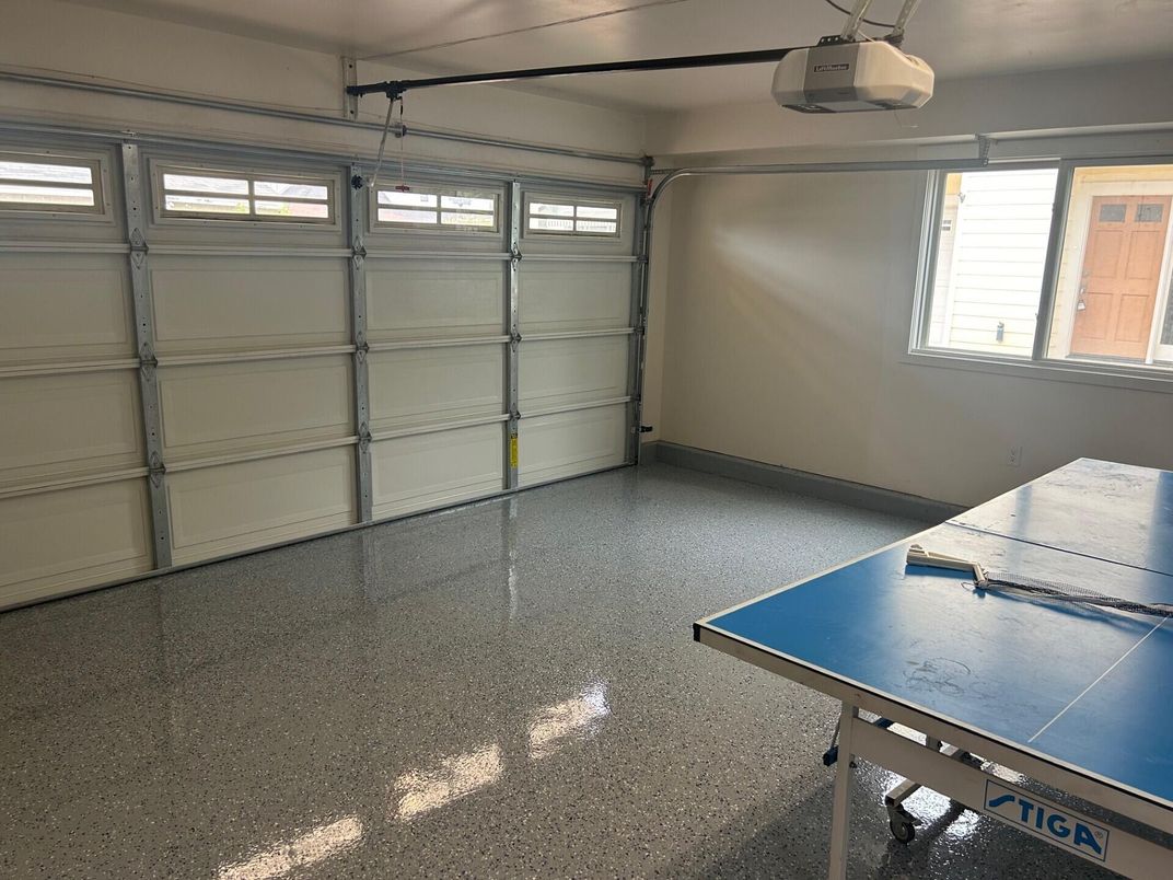 Garage, Interior