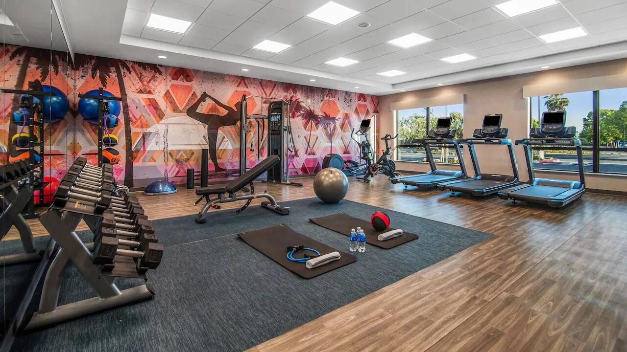 Fitness Equipment, Interior, Recessed Lighting, Wood Texture Flooring