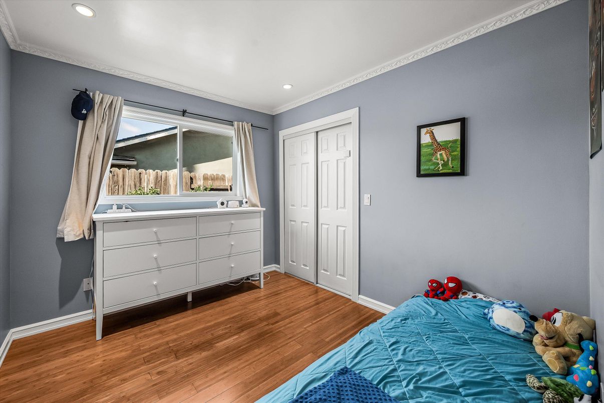 Bedroom, Interior, Recessed Lighting, Wood Texture Flooring