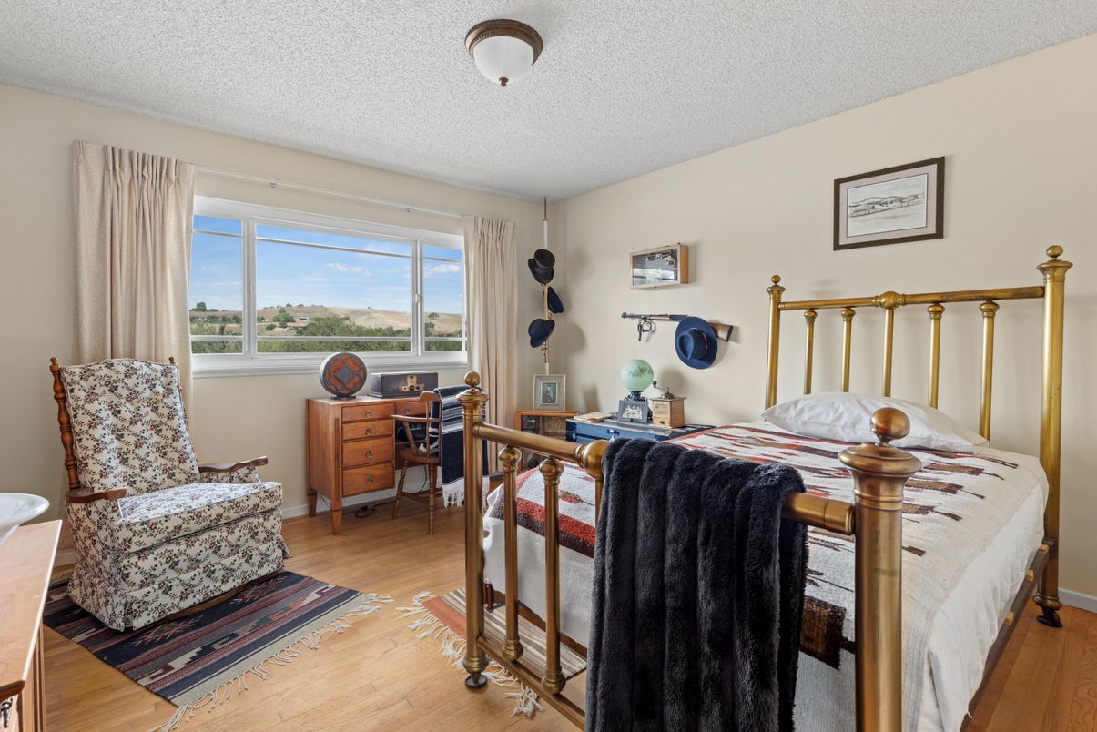 Bedroom, Home Office, Interior, Wood Texture Flooring