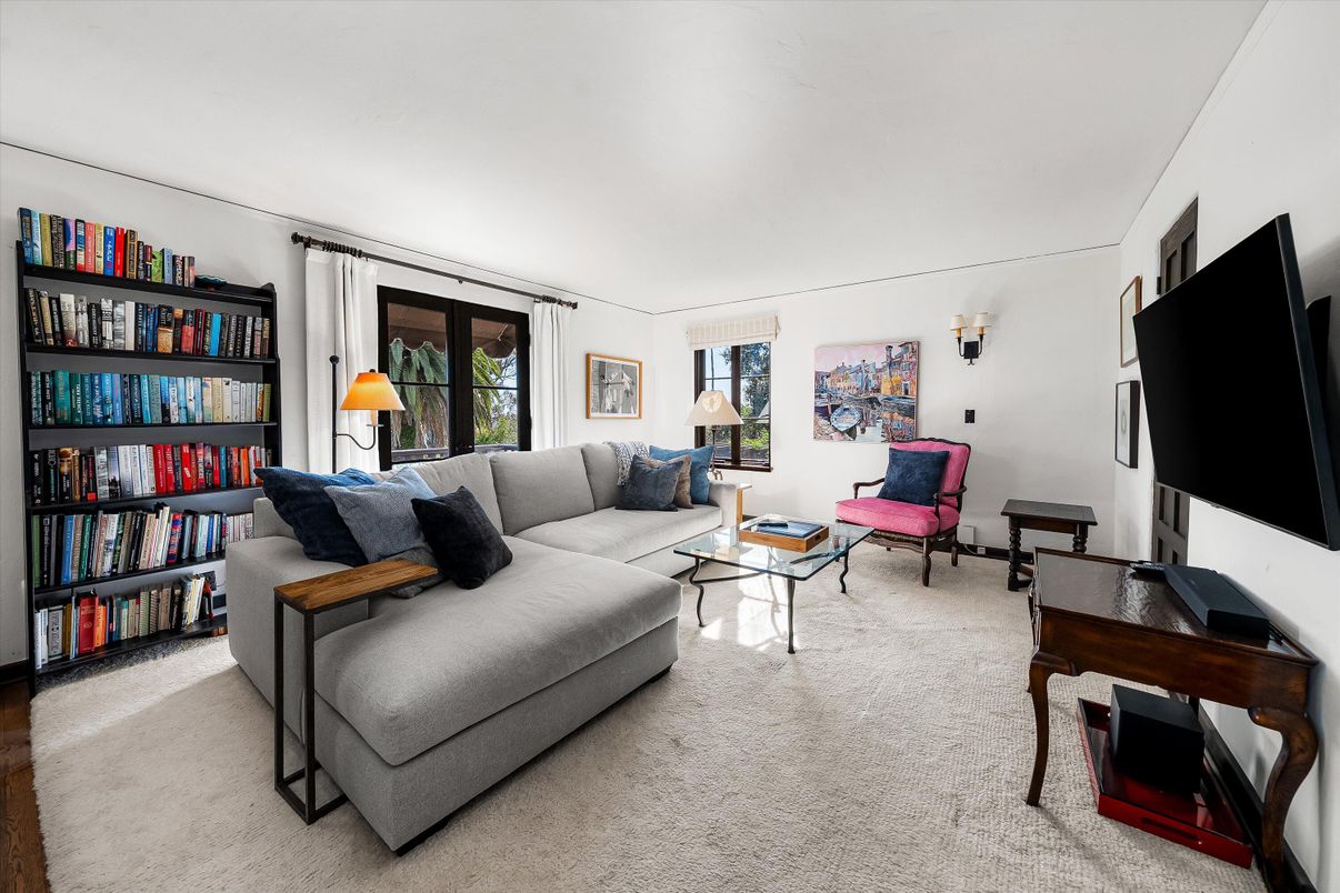 Interior, Living room