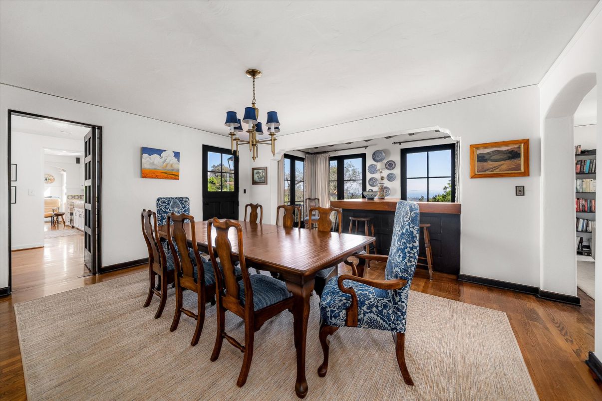 Dining room, Fireplace, Interior, Pendant Lights, Wood Texture Flooring