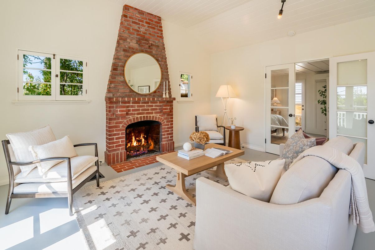Fireplace, Interior, Living room