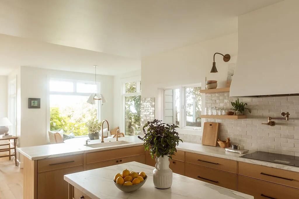 Interior, Kitchen, Pendant Lights, Wood Texture Flooring